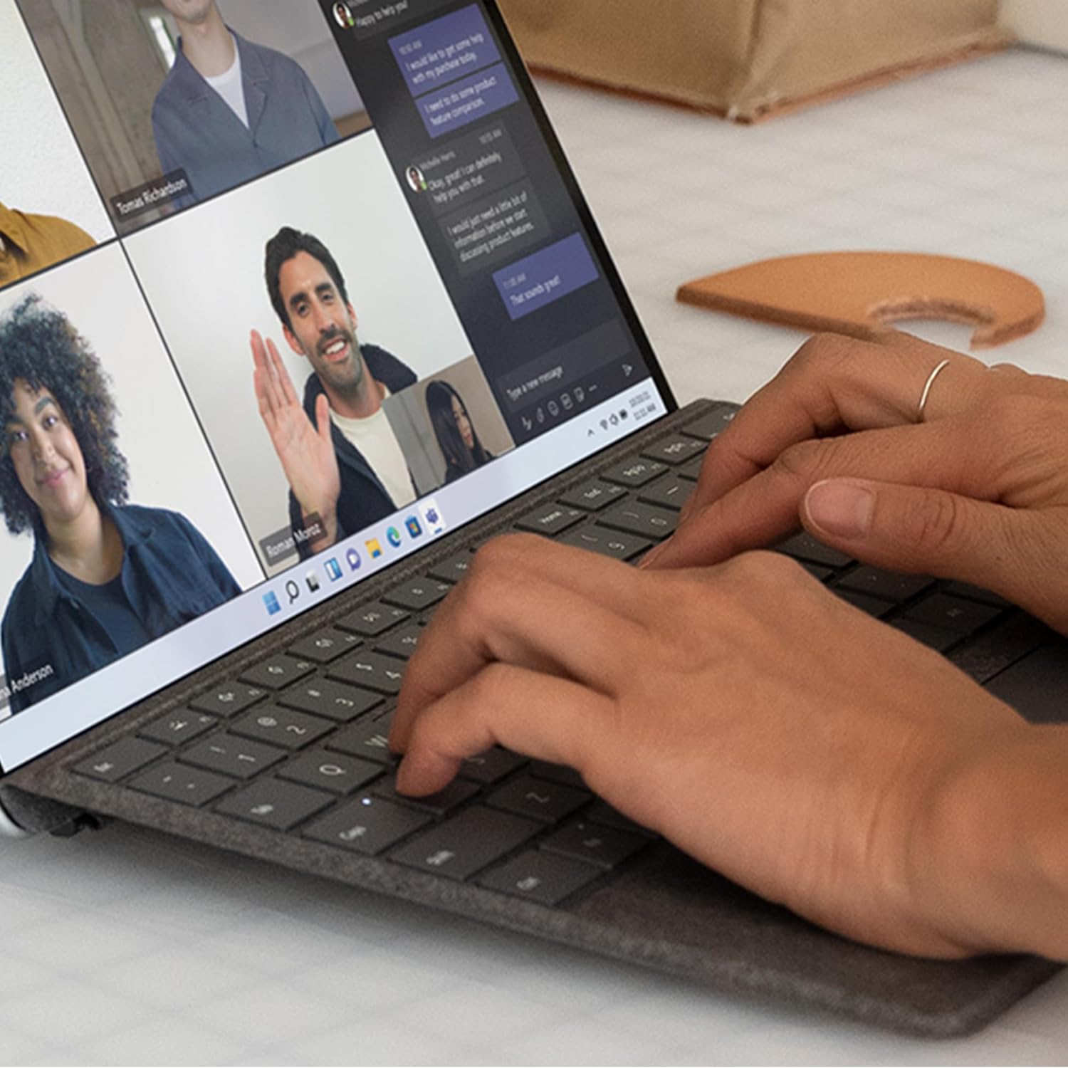 Microsoft EP200433 Tastiera C/tasto Copilot Per Surface Pro Nero